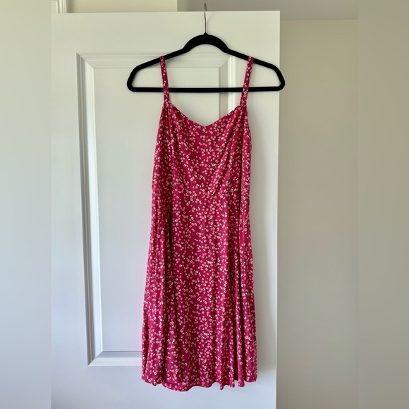 Old Navy cami dress in pink ditsy floral - Picture 2 of 4